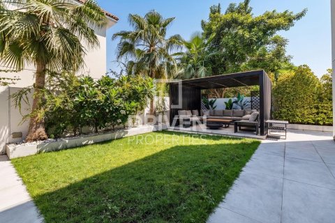 Villa in District One, Mohammed Bin Rashid City, Dubai 5 bedrooms, 961.45 sq.m. № 136152 - photo 8