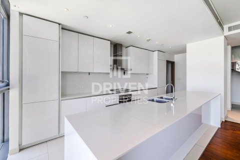 Duplex in City Walk, Dubai 4 bedrooms, 263.75 sq.m. № 136148 - photo 24
