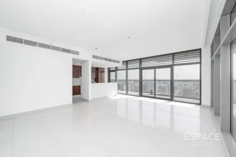 Apartment in Dubai Hills Estate, Dubai 3 bedrooms, 181 sq.m. № 71196 - photo 2