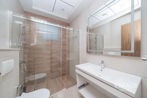 Villa in Al Furjan, Dubai 4 bedrooms, 152 sq.m. № 71194 - photo 14