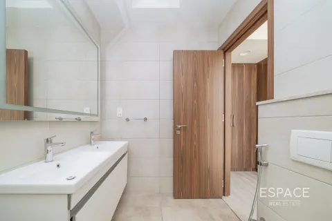 Villa in Al Furjan, Dubai 4 bedrooms, 152 sq.m. № 71194 - photo 13