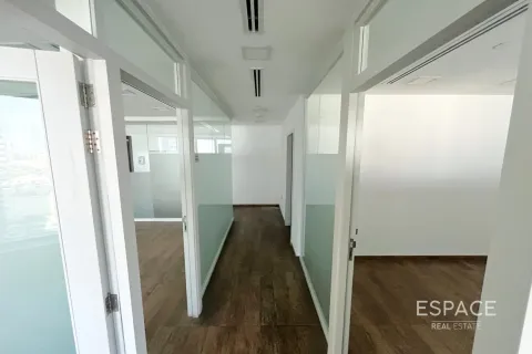 Снять в аренду офис в Джумейра Лейк Тауэрс, Дубай: 89м², № 71192 - фото 6
