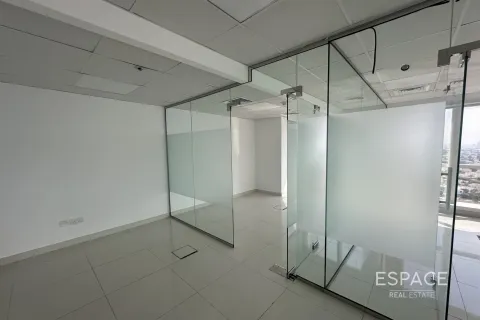 Снять в аренду офис в Джумейра Лейк Тауэрс, Дубай: 126м², № 71193 - фото 9