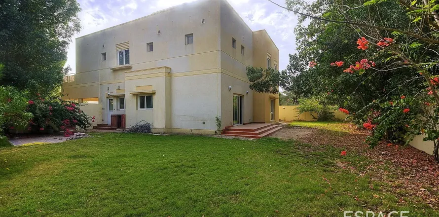 Villa in Meadows, Dubai 4 bedrooms, 337 sq.m. № 61844