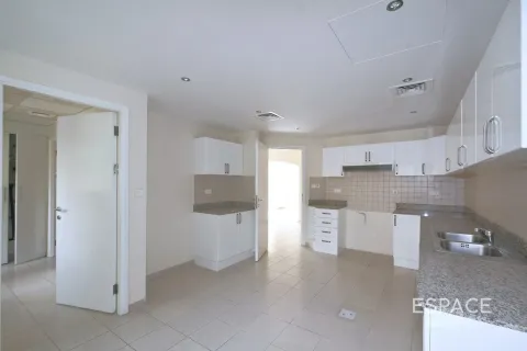 Villa in Meadows, Dubai 4 bedrooms, 337 sq.m. № 61844 - photo 4
