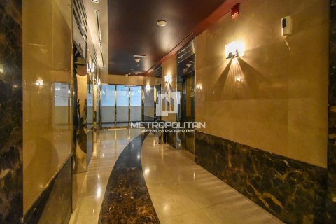Apartment in Jumeirah Lake Towers, Dubai 2 bedrooms, 183 sq.m. № 14996 - photo 14