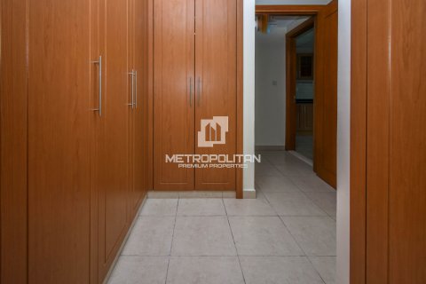 Apartment in Jumeirah Lake Towers, Dubai 2 bedrooms, 183 sq.m. № 14996 - photo 29