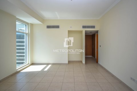 Apartment in Jumeirah Lake Towers, Dubai 2 bedrooms, 183 sq.m. № 14996 - photo 7