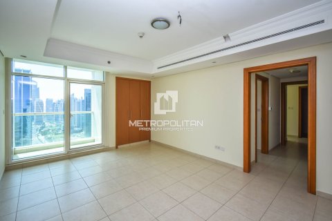 Apartment in Jumeirah Lake Towers, Dubai 2 bedrooms, 183 sq.m. № 14996 - photo 3