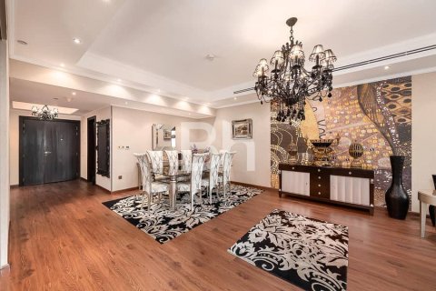 Apartment in Dubai Marina, Dubai 3 bedrooms, 361 sq.m. № 56937 - photo 21