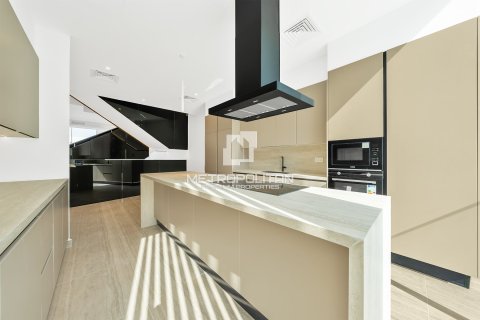 Villa in Al Barari, Dubai 4 bedrooms, 180 sq.m. № 73551 - photo 13