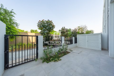 Villa in Al Barari, Dubai 4 bedrooms, 180 sq.m. № 73551 - photo 10