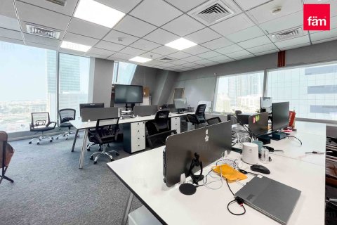 Office in Business Bay, Dubai 229.9 sq.m. № 64111 - photo 7