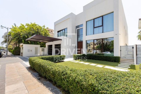 Villa à Palm Jumeirah, Dubai, 5 chambres, 682 m², № 86631 - photo 3