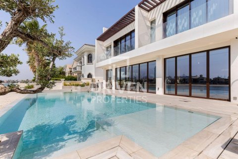 Villa à Palm Jumeirah, Dubai, 5 chambres, 682 m², № 86631