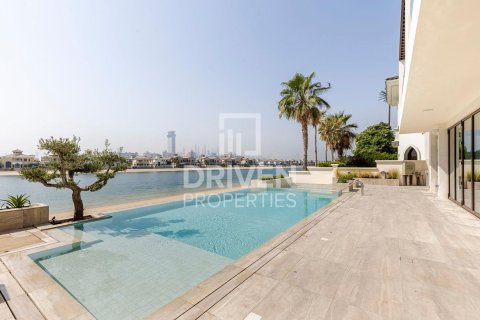 Villa à Palm Jumeirah, Dubai, 5 chambres, 682 m², № 86631 - photo 2
