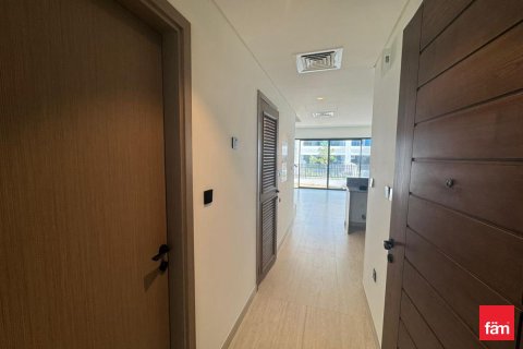 Снять в аренду виллу в Дубае: 4 спальни, 144м², № 89389 - фото 8