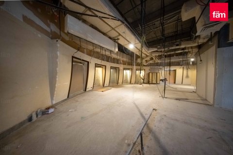 Magasin à Sheikh Zayed Road, Dubai, 527.6 m², № 89397 - photo 4
