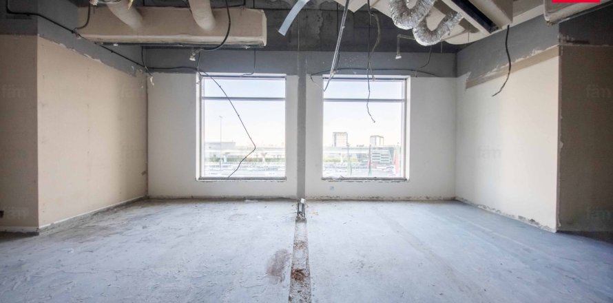 Magasin à Sheikh Zayed Road, Dubai, 527.6 m², № 89397
