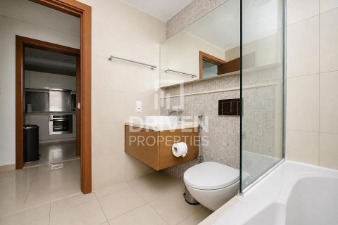 Apartment in Claren Towers, Downtown Dubai (Downtown Burj Dubai), Dubai 1 bedroom, 90.58 sq.m. № 136678 - photo 15