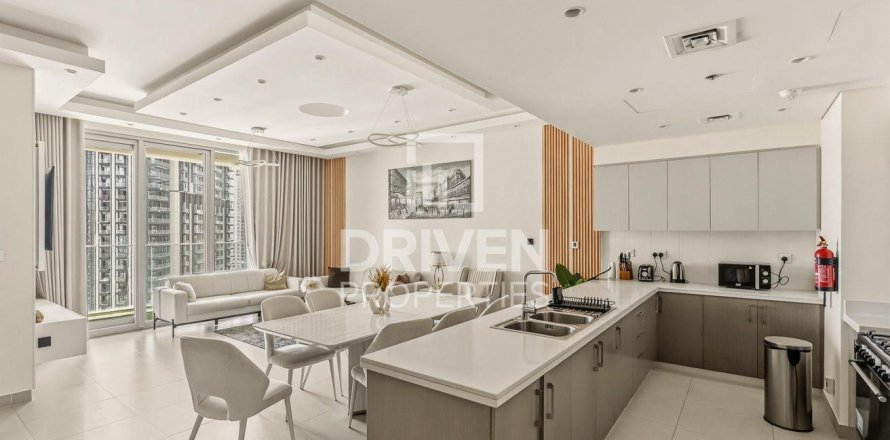 Appartement à Forte, Downtown Dubai (Downtown Burj Dubai), Dubai, 3 chambres, 160.07 m², № 129757