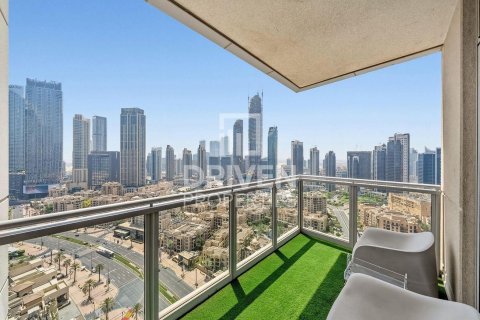Appartement à The Residences, Downtown Dubai (Downtown Burj Dubai), Dubai, 3 chambres, 221.02 m², № 129766 - photo 12