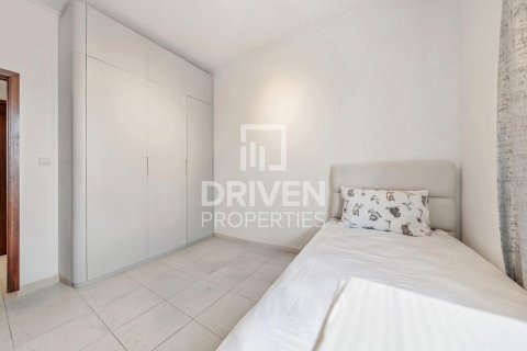 Appartement à The Residences, Downtown Dubai (Downtown Burj Dubai), Dubai, 3 chambres, 221.02 m², № 129766 - photo 5