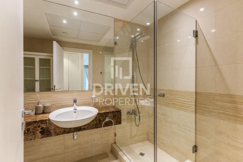 Apartment in Trident Grand Residence, Dubai Marina, Dubai 2 bedrooms, 148.83 sq.m. № 129744 - photo 2