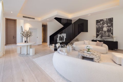 Снять в аренду таунхаус в Аль-Барари, Дубай: 4 спальни, 459м², № 73007 - фото 5