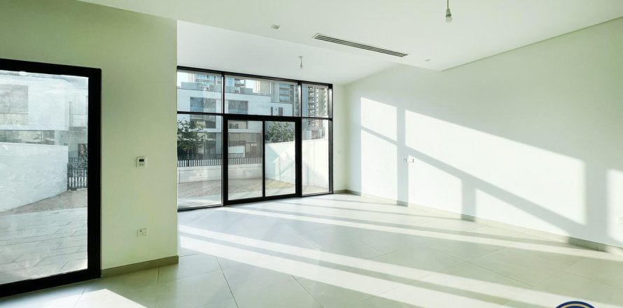 Townhouse in Murooj Al Furjan, Al Furjan, Dubai 3 bedrooms, 255 sq.m. № 46339