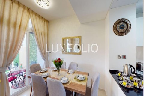 Adosado en DAMAC Hills (Akoya by DAMAC), Dubai, 3 dormitorios, 112 m², № 46341 - foto 4