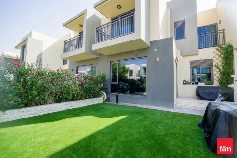 Villa in Dubai Hills Estate, Dubai 3 bedrooms, 193.4 sq.m. № 60324 - photo 1