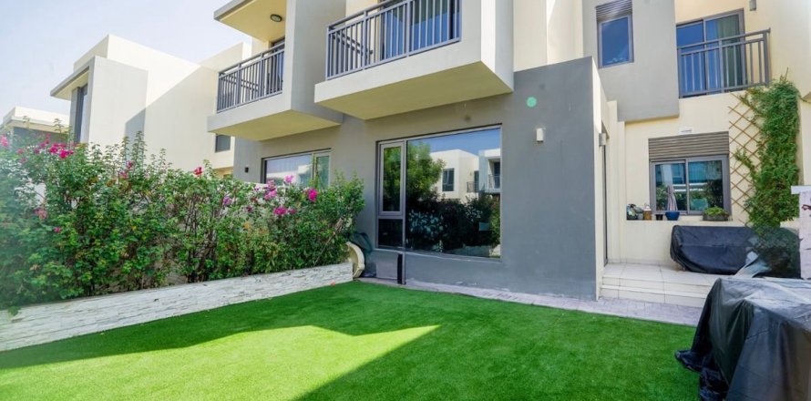 Villa in Dubai Hills Estate, Dubai 3 bedrooms, 193.4 sq.m. № 60324