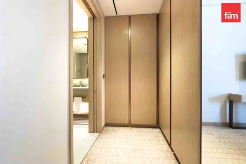 Apartment in Downtown Dubai (Downtown Burj Dubai), Dubai 1 bedroom, 79.9 sq.m. № 60323 - photo 2