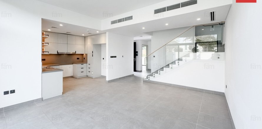 فيلا في دبي 4 غرف نوم, 252.1 م² رقم 86056