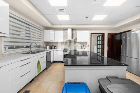 Villa in Green Community, Dubai 5 bedrooms, 891 sq.m. № 24974 - photo 24