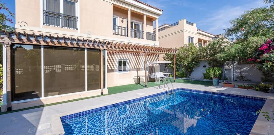 Villa in The Villa, Dubai 5 bedrooms, 362 sq.m. № 24969