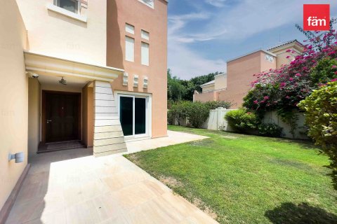 Villa en Dubai Sports City, Dubai, 4 dormitorios, 642.1 m², № 43083 - foto 29