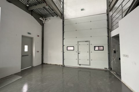 Almacén en Al Qusais, Dubai, 185.8 m², № 5777 - foto 1