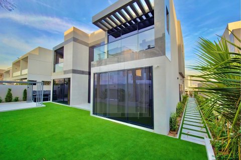 Villa à Al Furjan, Dubai, 5 chambres, 524.9 m², № 5774 - photo 1