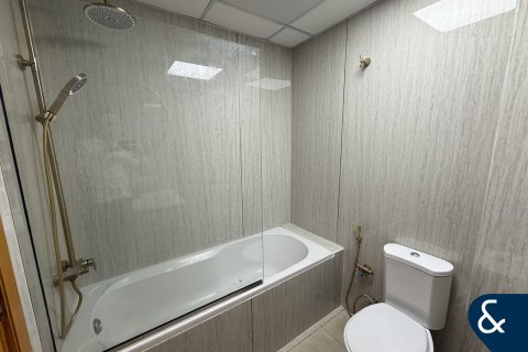 Apartment in Marina Crown, Dubai Marina, Dubai 3 bedrooms, 202 sq.m. № 76310 - photo 12