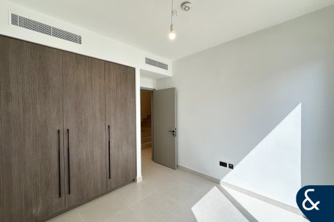 Townhouse in Tilal Al Ghaf, Dubai 4 bedrooms, 229 sq.m. № 76321 - photo 17