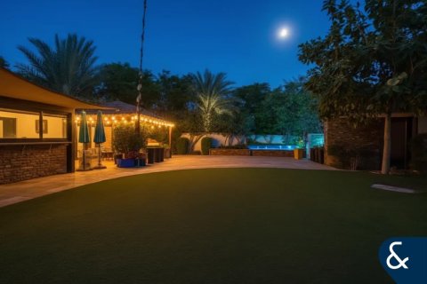 Villa in Regional, Jumeirah Park, Dubai 3 bedrooms, 680 sq.m. № 76323 - photo 14