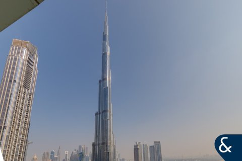 Apartment in Downtown Dubai (Downtown Burj Dubai), Dubai 3 bedrooms, 193 sq.m. № 76312 - photo 5