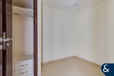 Apartment in Downtown Dubai (Downtown Burj Dubai), Dubai 3 bedrooms, 193 sq.m. № 76312 - photo 15