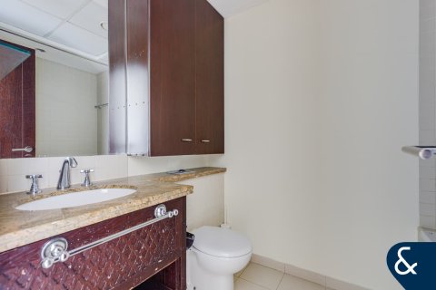 Apartment in Downtown Dubai (Downtown Burj Dubai), Dubai 3 bedrooms, 193 sq.m. № 76312 - photo 24