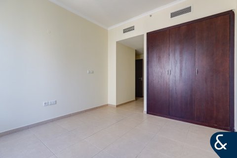 Apartment in Downtown Dubai (Downtown Burj Dubai), Dubai 3 bedrooms, 193 sq.m. № 76312 - photo 21