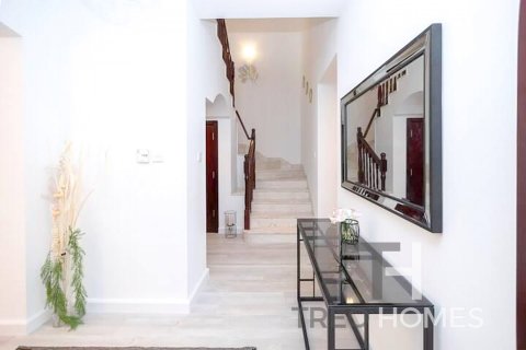 Villa in Arabian Ranches, Dubai 3 bedrooms, 253 sq.m. № 16843 - photo 12