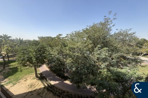 Apartment in Dubai Investment Park, Dubai 2 bedrooms, 141 sq.m. № 98921 - photo 13