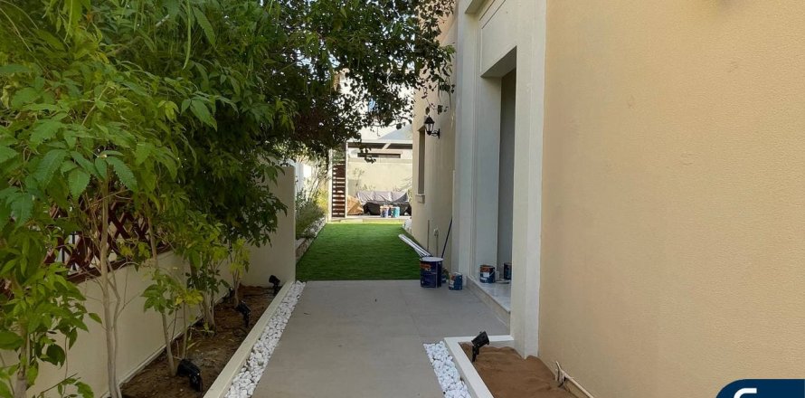 Villa in Mira, Reem, Dubai 3 bedrooms, 289 sq.m. № 98920